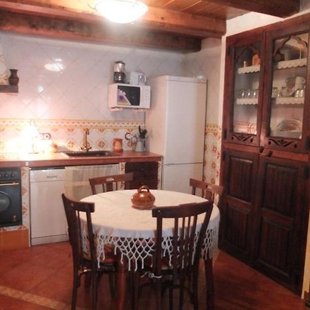 Casa Gomez Villa Москеруела Екстериор снимка